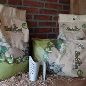 natuurlijke lichtgewicht kattenbakvulling van gras klontvormend klompvormend.