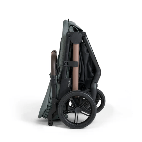 FikaGO Agile 2 petbuggy in Vintage Green, volledig gevouwen, zijaanzicht