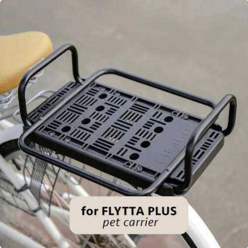 FikaGO fietsconnector gemonteerd op een fietsendrager, geschikt voor de Flytta Plus mand
